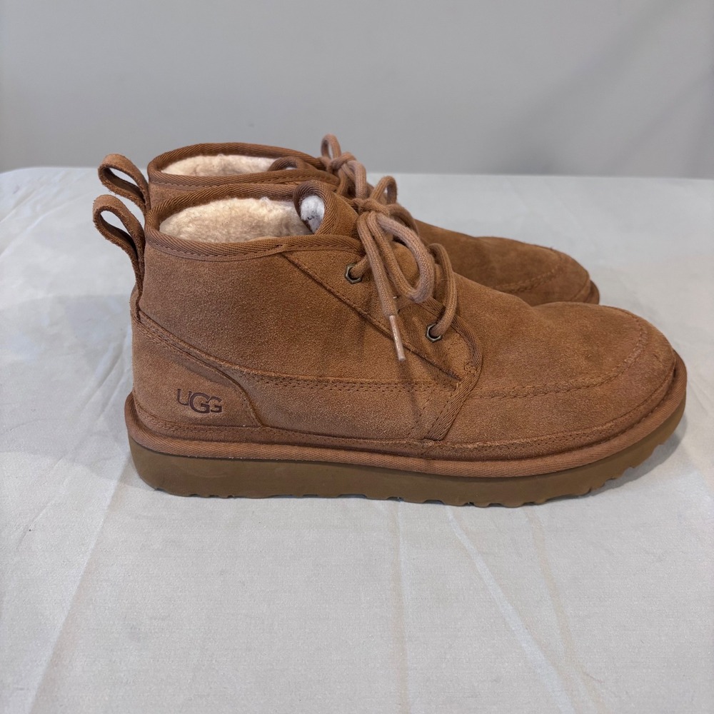 UGG men's sz10 Chukka Boots Suede Leather Lace Up Ankle Boots Brown Casual